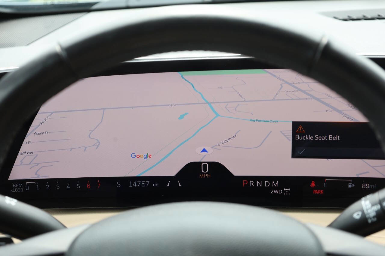 Used 2024 Cadillac XT4 Premium Luxury w/ Cold Weather Package image 19