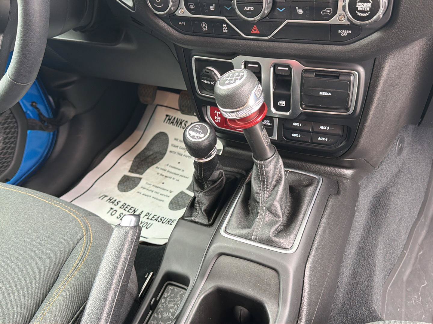 Used 2024 Jeep Wrangler Sport AWD/4WD image 29