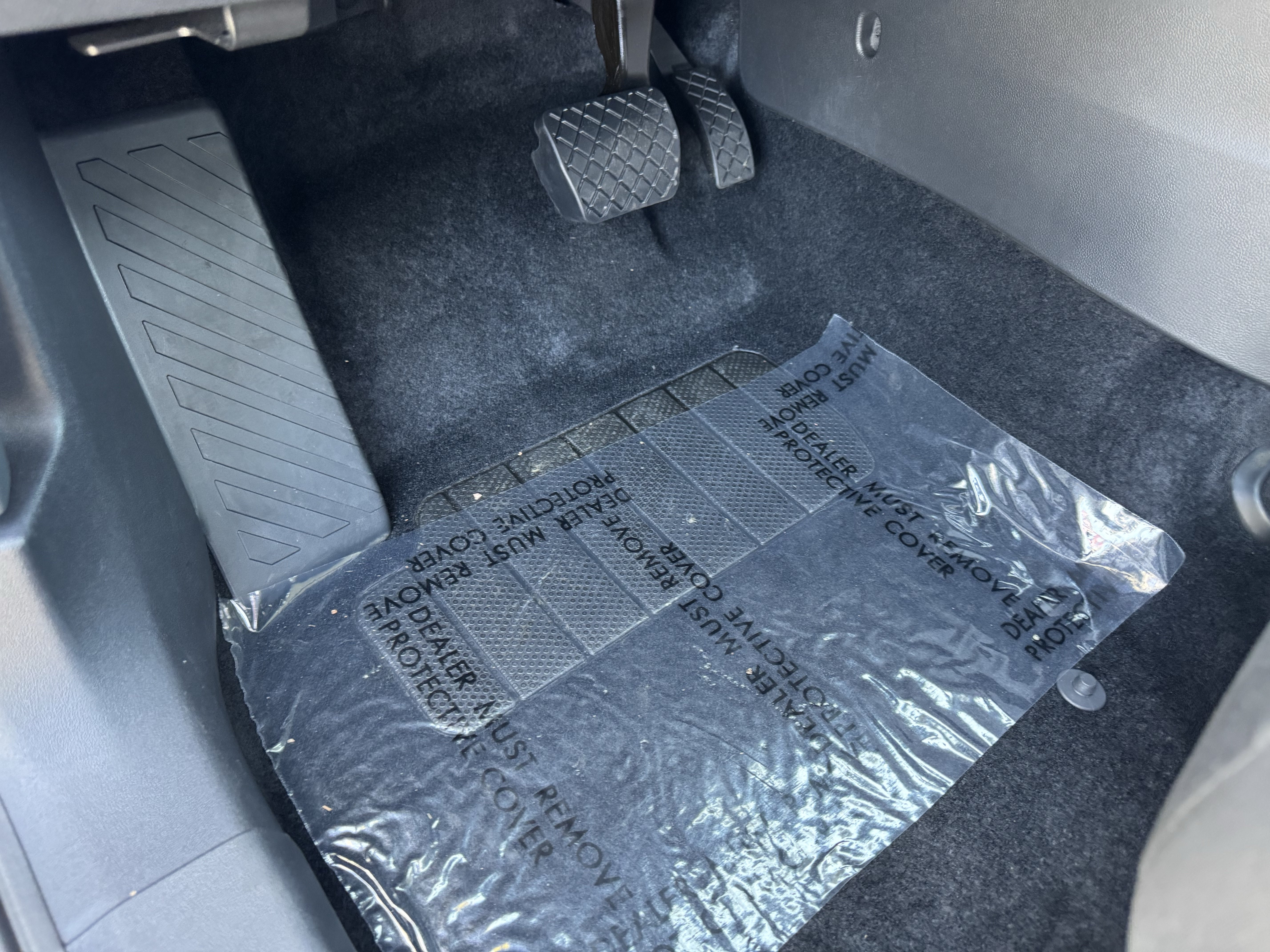 Certified 2025 Volkswagen Tiguan S FWD image 16