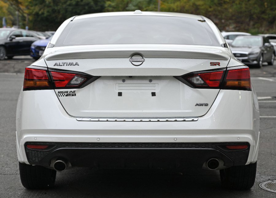 Used 2023 Nissan Altima 2.5 SR w/ SR Premium Package image 8
