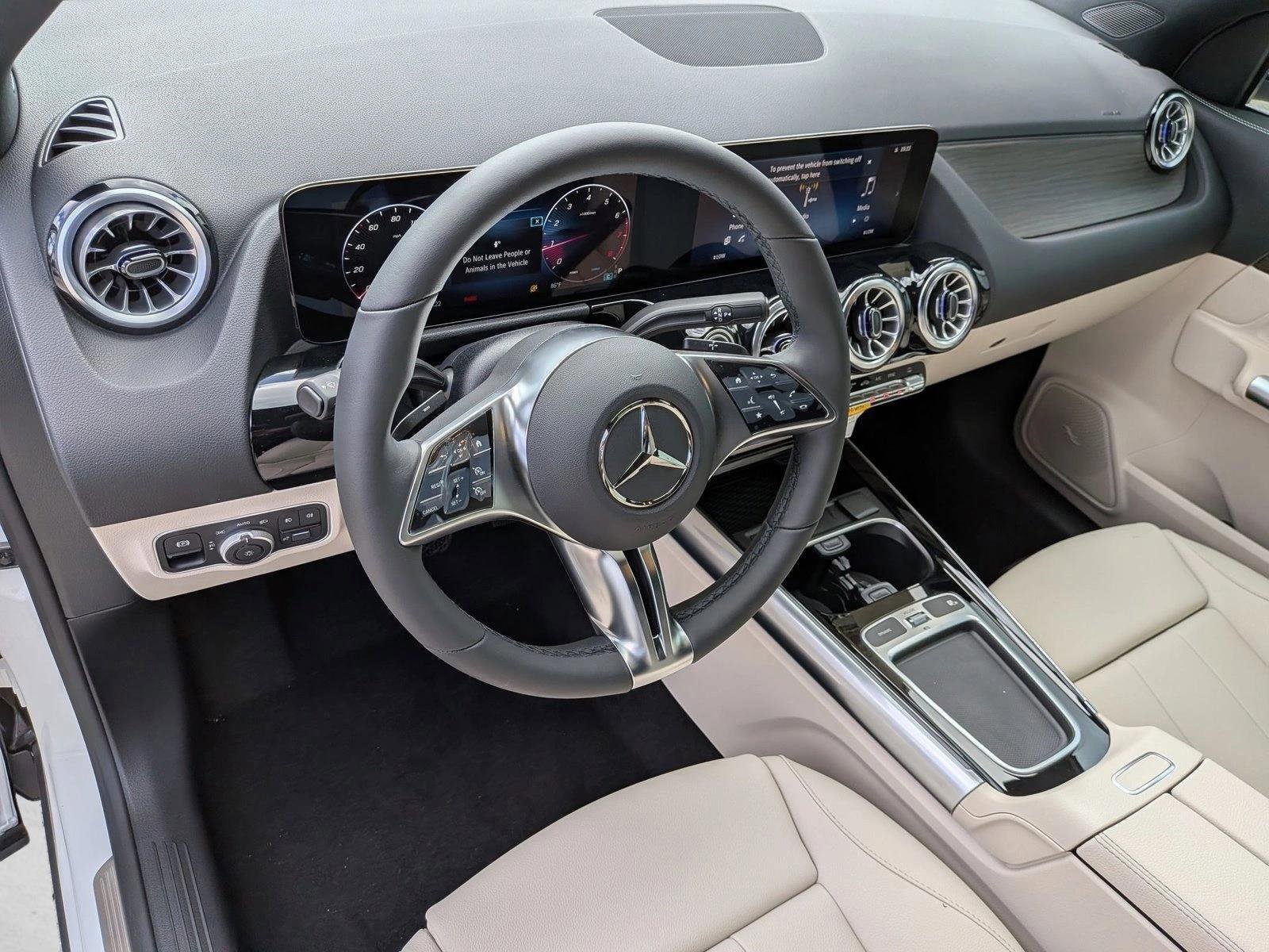 New 2026 Mercedes-Benz GLA 250 video 3