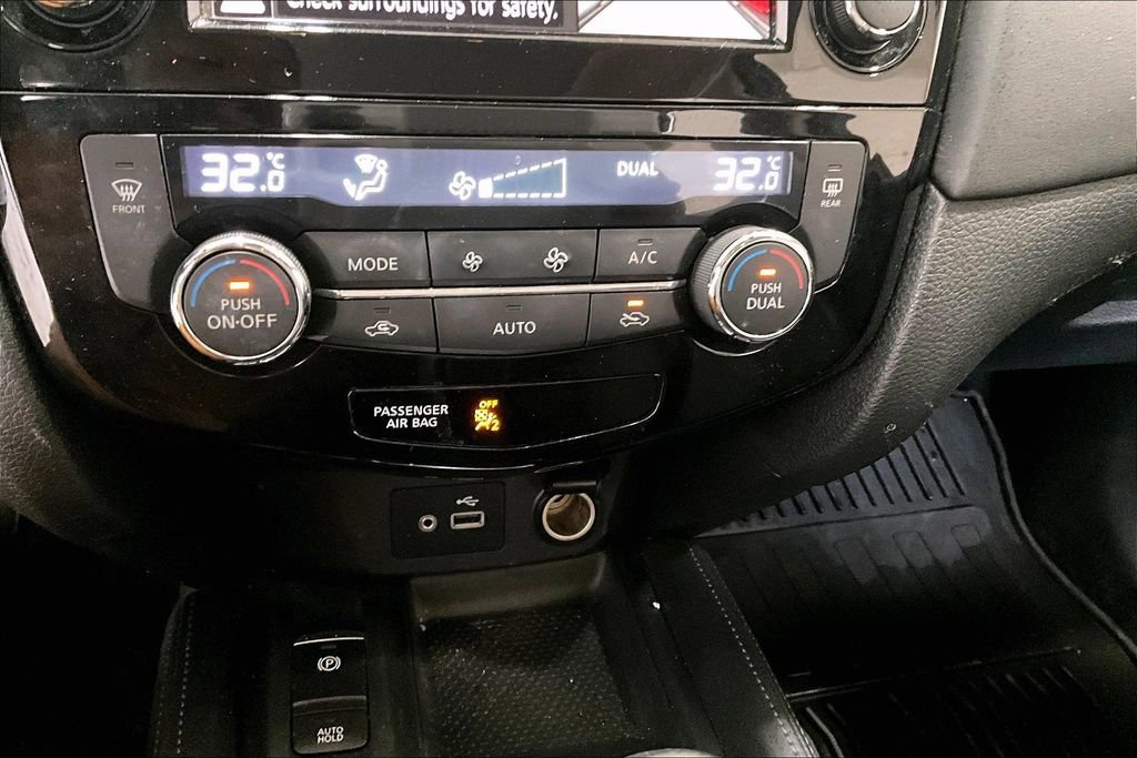 Used 2019 Nissan Rogue SL image 15