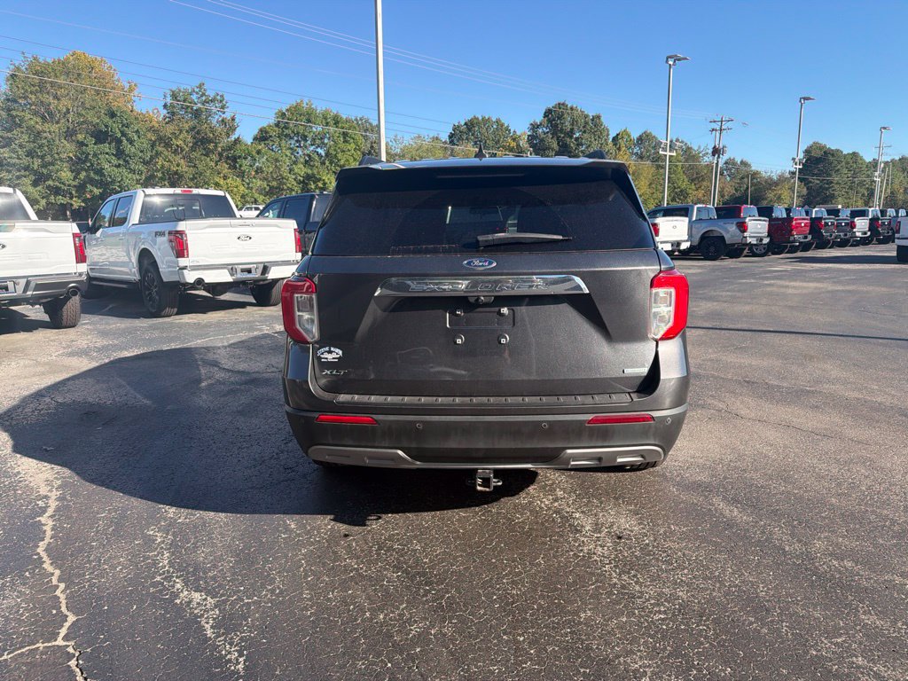 Used 2020 Ford Explorer XLT w/ Equipment Group 202A RWD image 4