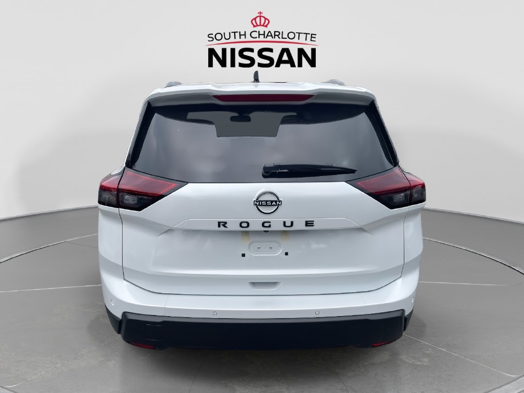 New 2027 Nissan Rogue Dark Armor FWD image 5