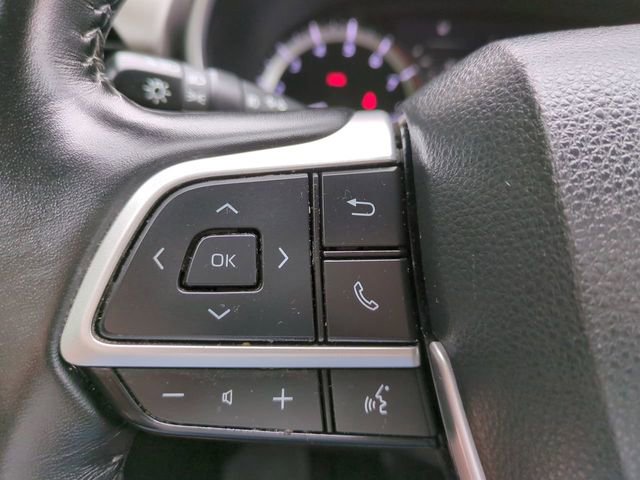 Used 2023 Toyota Highlander XLE image 24
