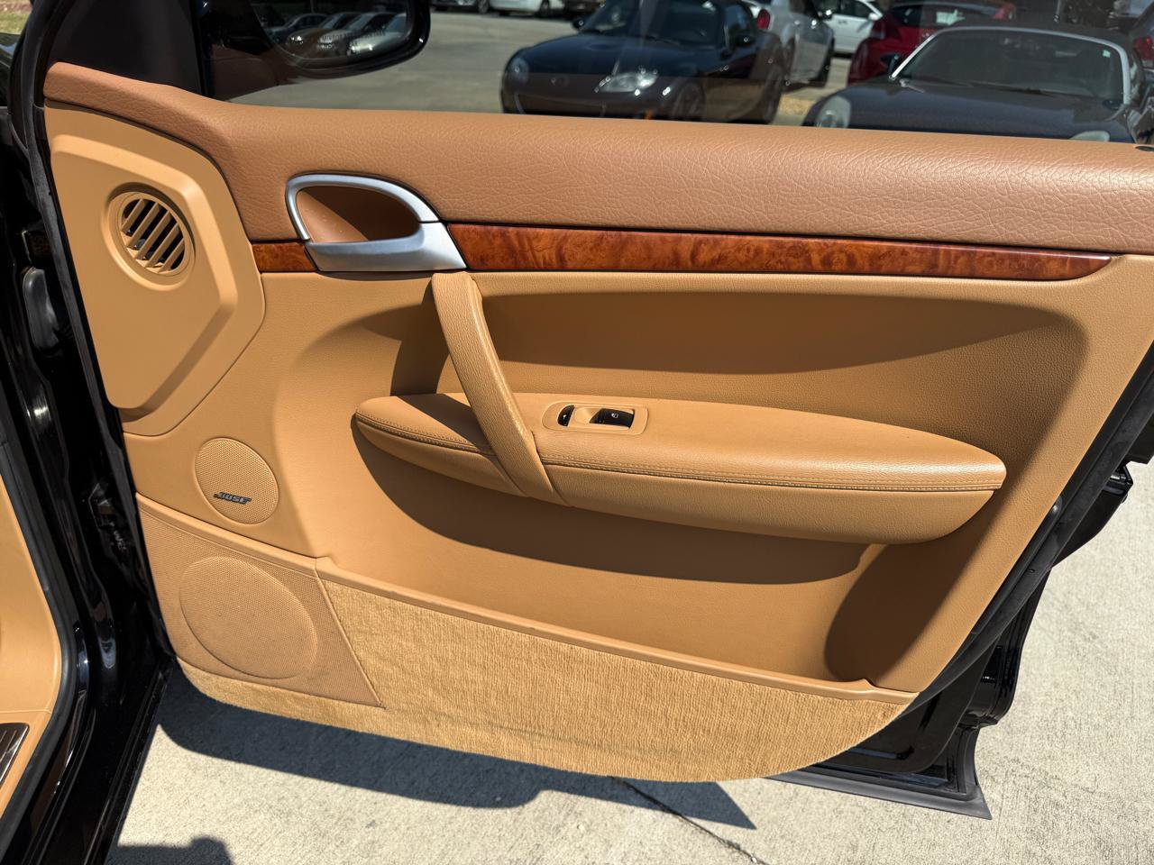 Used 2005 Porsche Cayenne S AWD/4WD image 28
