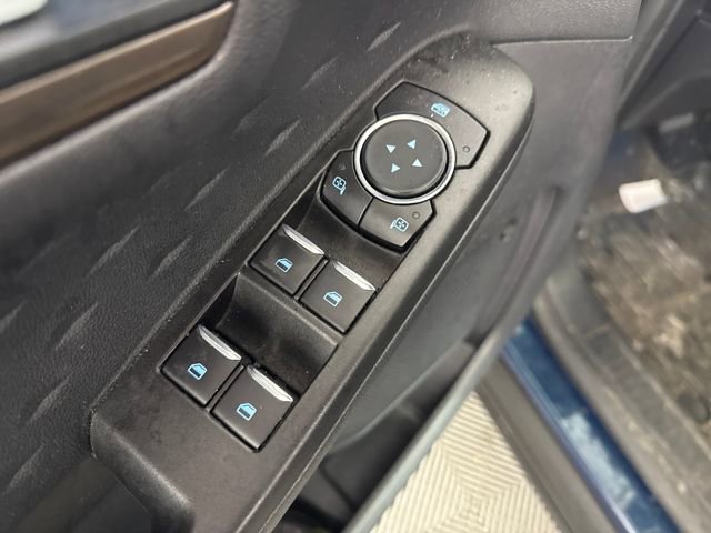 Used 2020 Ford Escape Titanium image 20