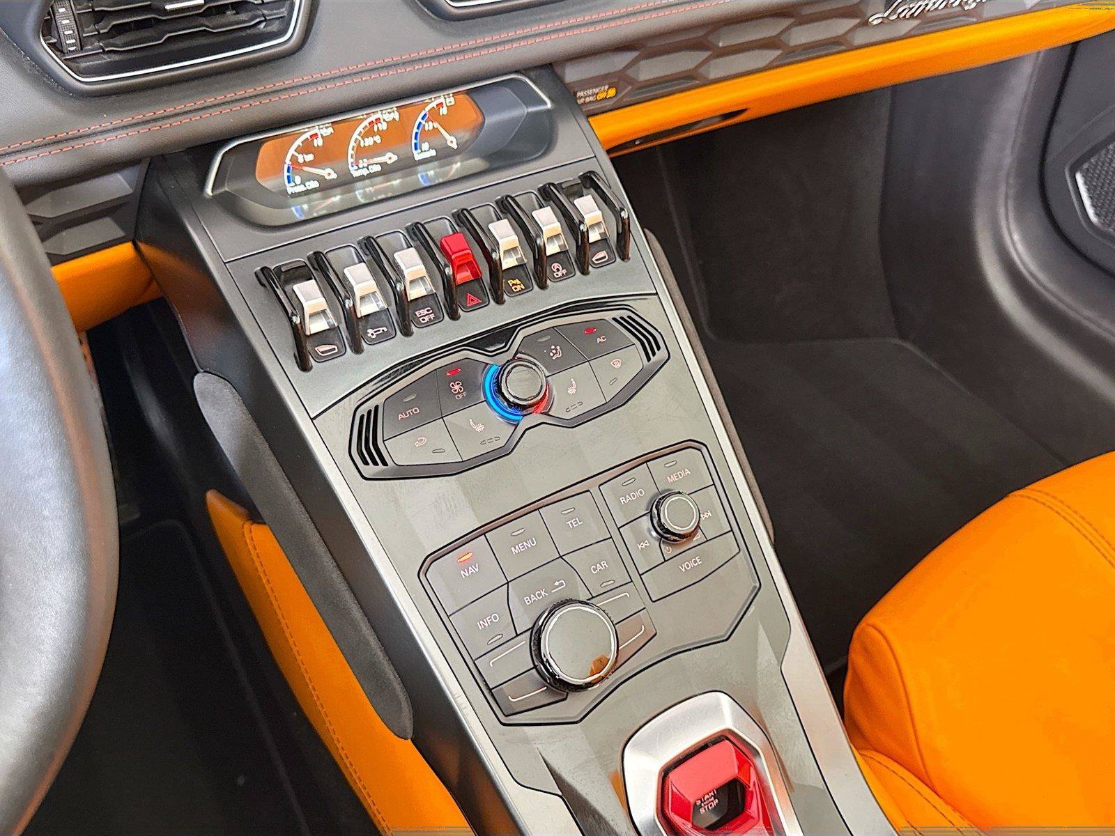 Used 2019 Lamborghini Huracan LP 580-2 RWD image 21