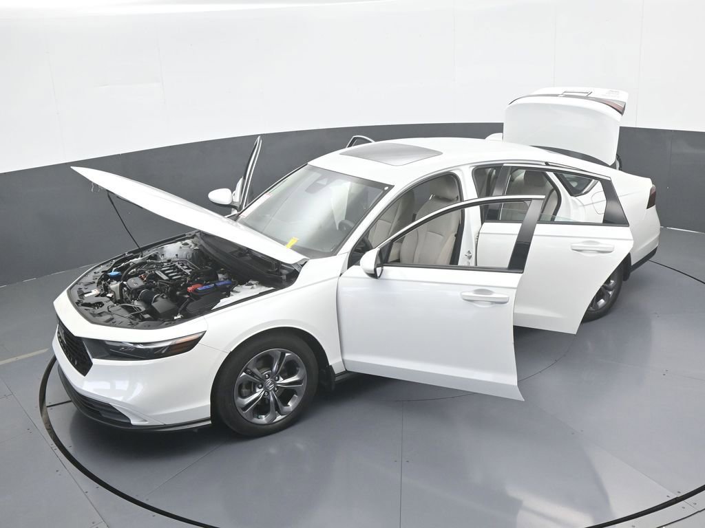 Used 2023 Honda Accord EX image 65