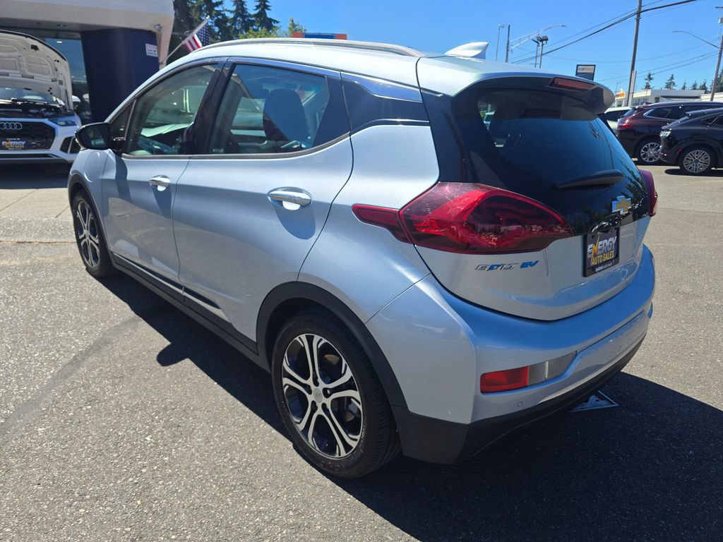 Used 2017 Chevrolet Bolt Premier w/ Driver Confidence II Package FWD image 5
