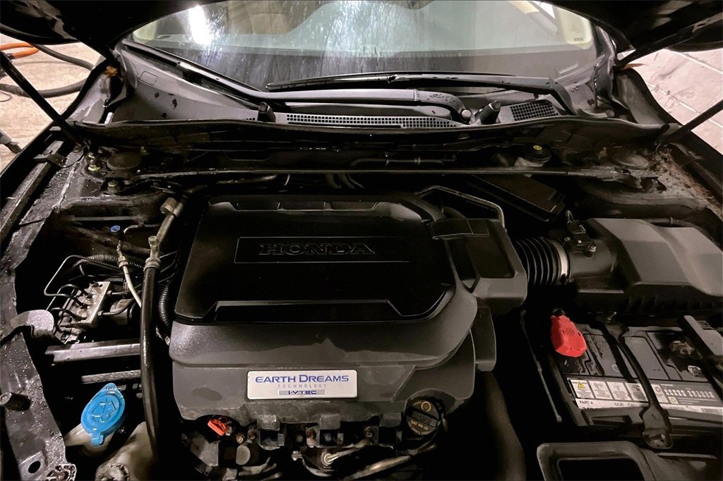 Used 2014 Honda Accord Touring image 29