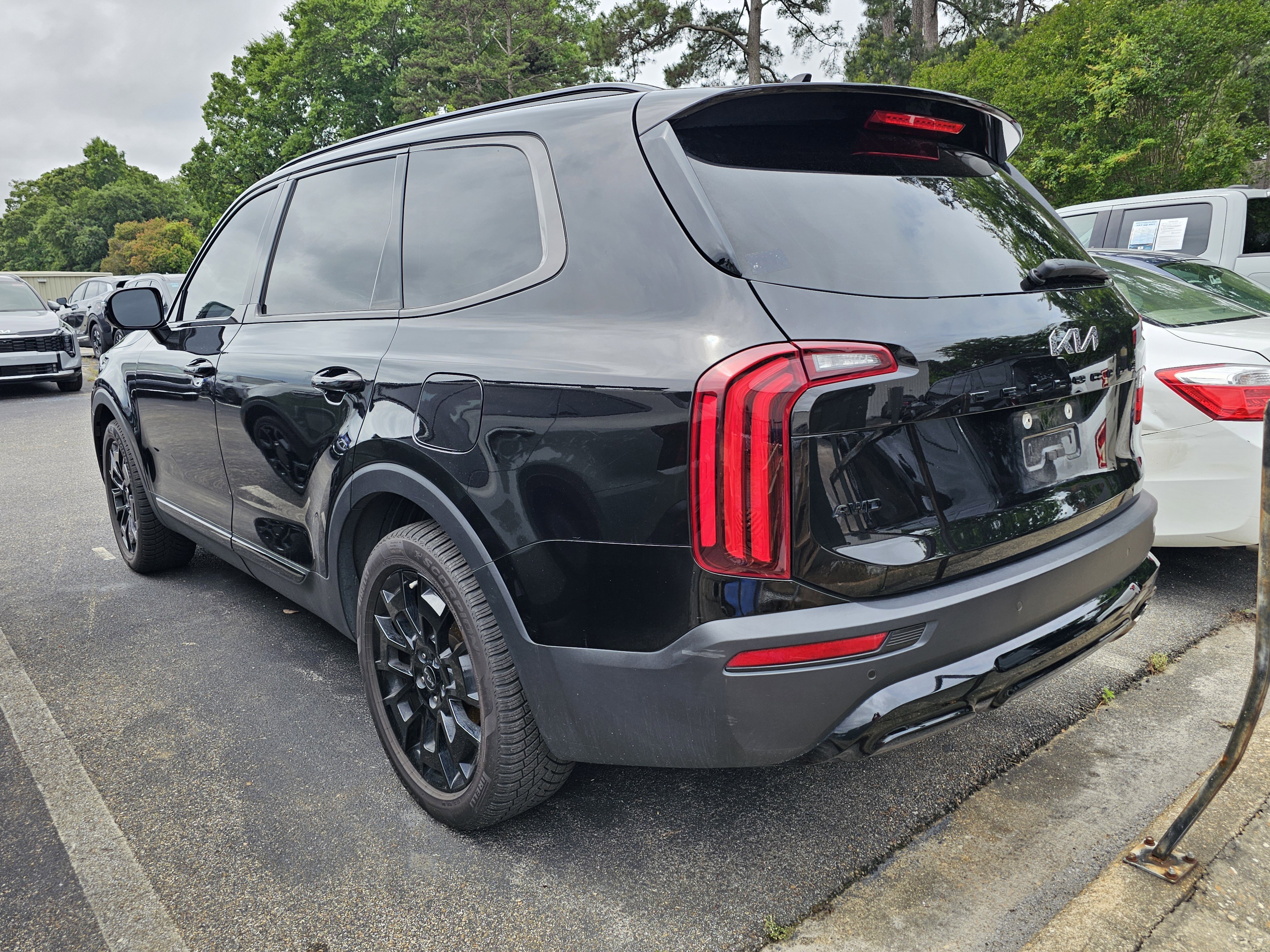 Used 2022 Kia Telluride SX w/ Nightfall Edition Package AWD/4WD image 9