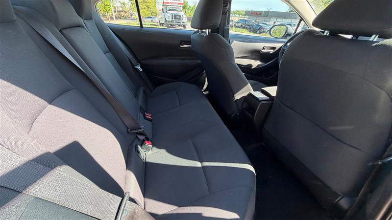 Used 2021 Toyota Corolla LE FWD image 15