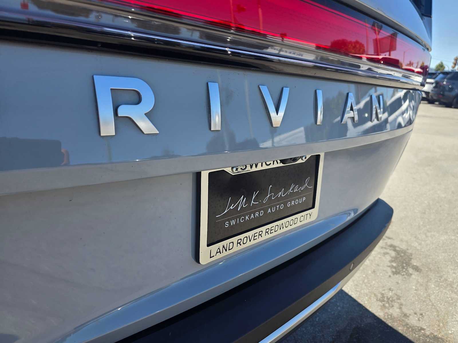 Used 2023 Rivian R1S Launch Edition AWD/4WD image 15