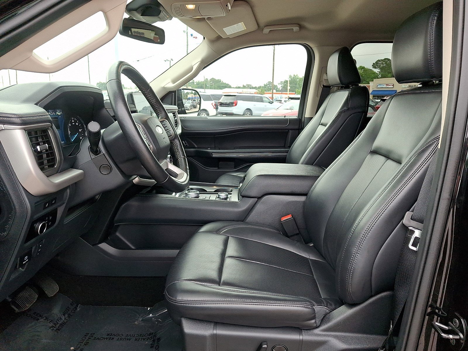 Certified 2024 Ford Expedition XLT AWD/4WD image 12