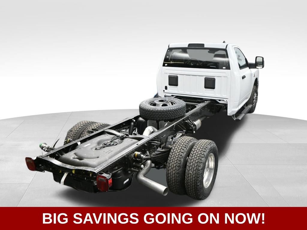 New 2026 RAM 3500 Tradesman w/ Chrome Appearance Group AWD/4WD image 37