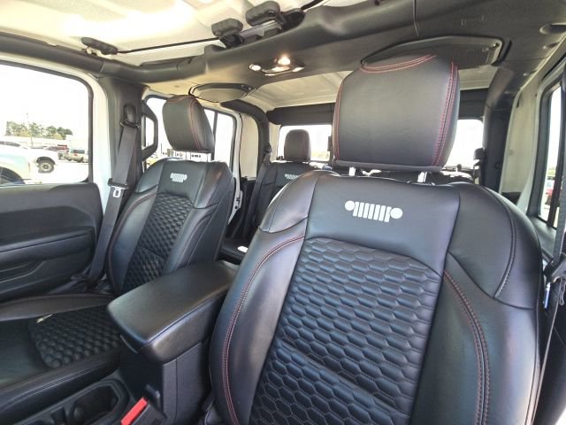 Used 2023 Jeep Gladiator Rubicon w/ LED Lighting Group AWD/4WD image 22