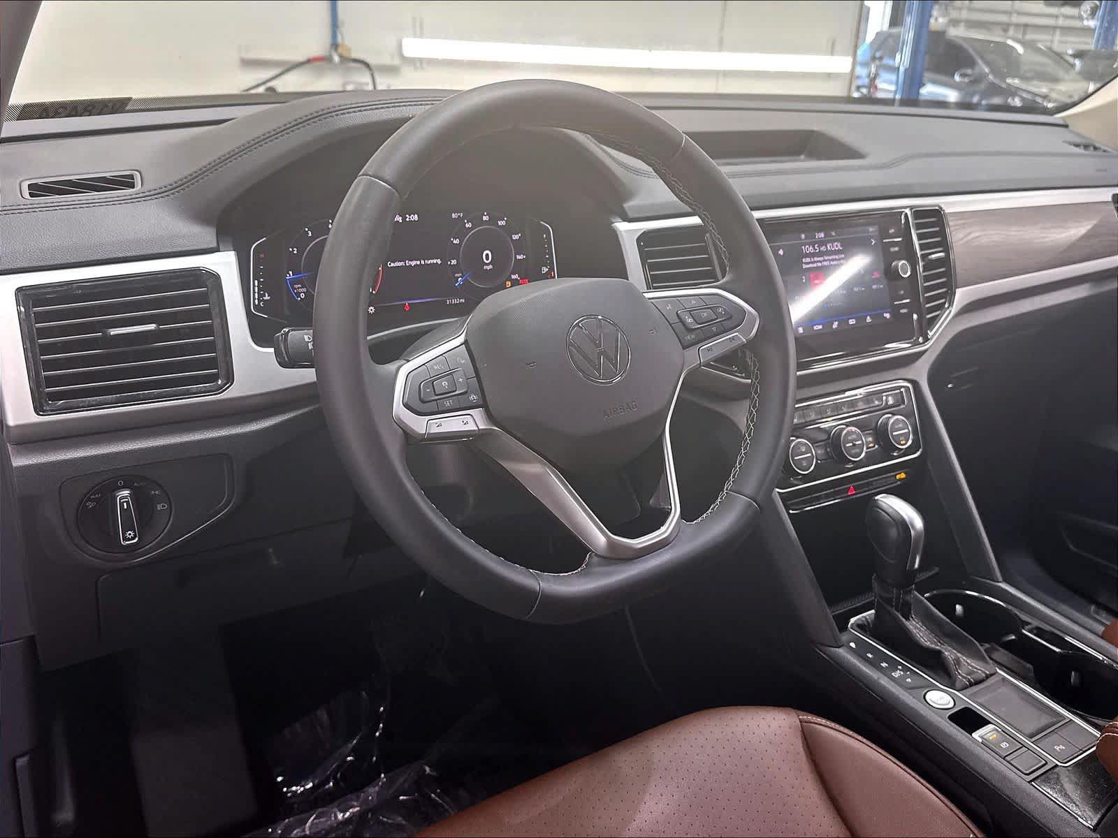 Used 2023 Volkswagen Atlas SE w/ Black Wheel Package FWD image 20