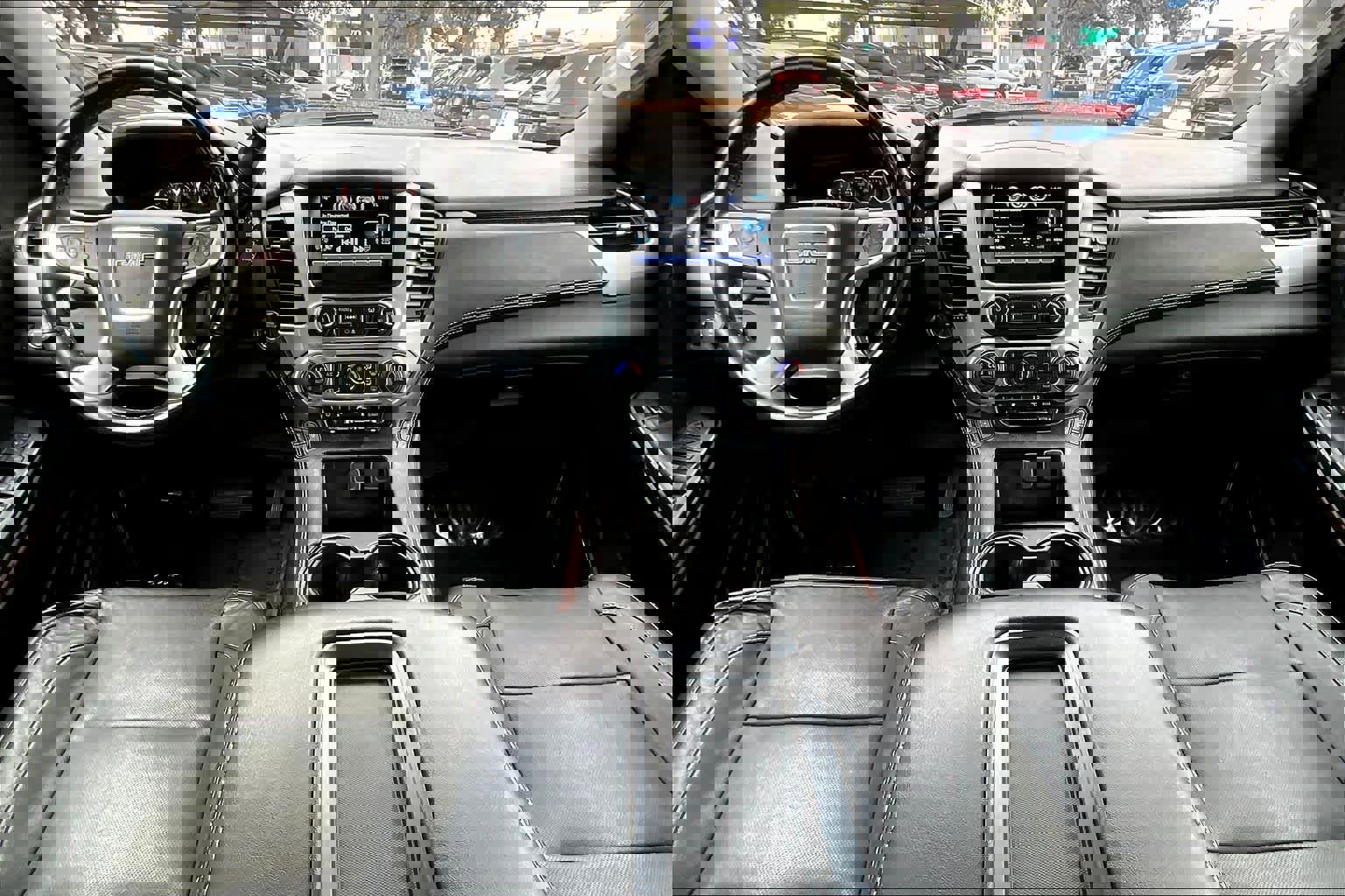 Used 2020 GMC Yukon SLT image 15