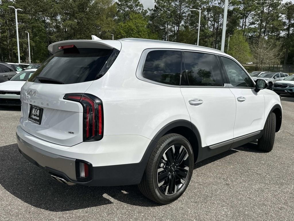 Used 2025 Kia Telluride SX w/ SX Captain's Chair Package image 5