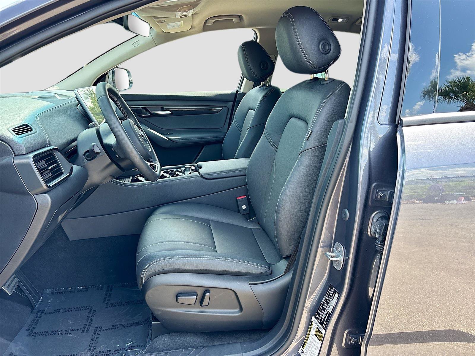 New 2025 VinFast VF 8 Eco AWD/4WD image 20