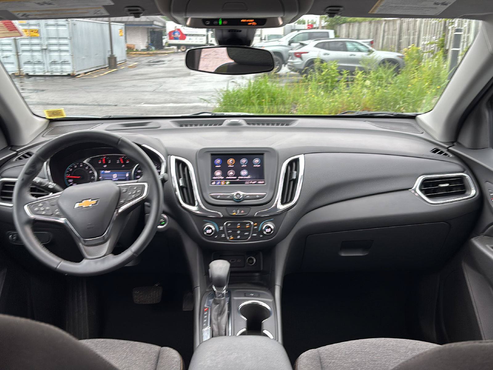 Used 2024 Chevrolet Equinox LT AWD/4WD image 11