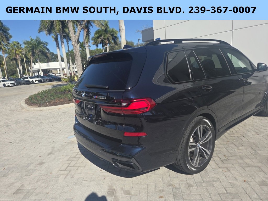 Certified 2022 BMW X7 M50i w/ Executive Package image 28
