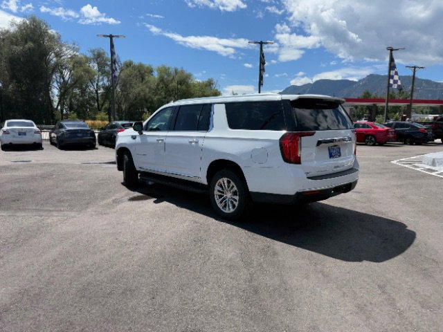 Used 2023 GMC Yukon XL SLT AWD/4WD image 18
