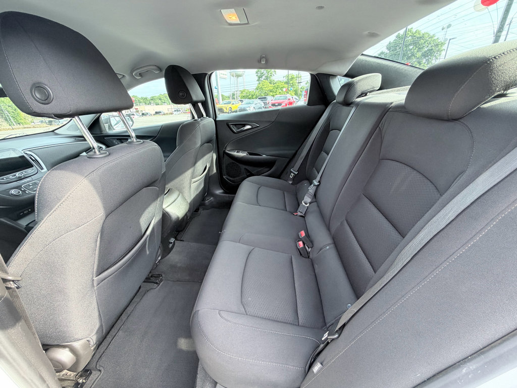 Used 2021 Chevrolet Malibu LS FWD image 26