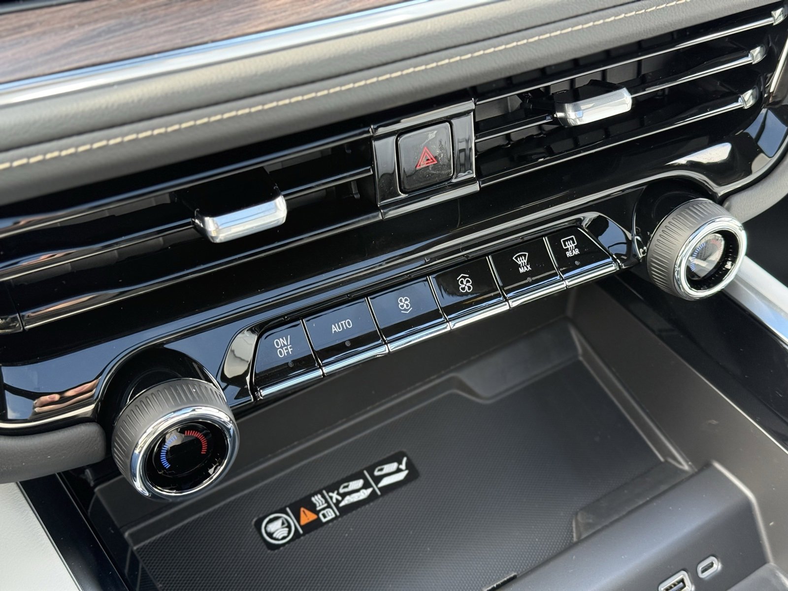 New 2026 Chevrolet Tahoe Premier w/ Sun And Tow Package image 21