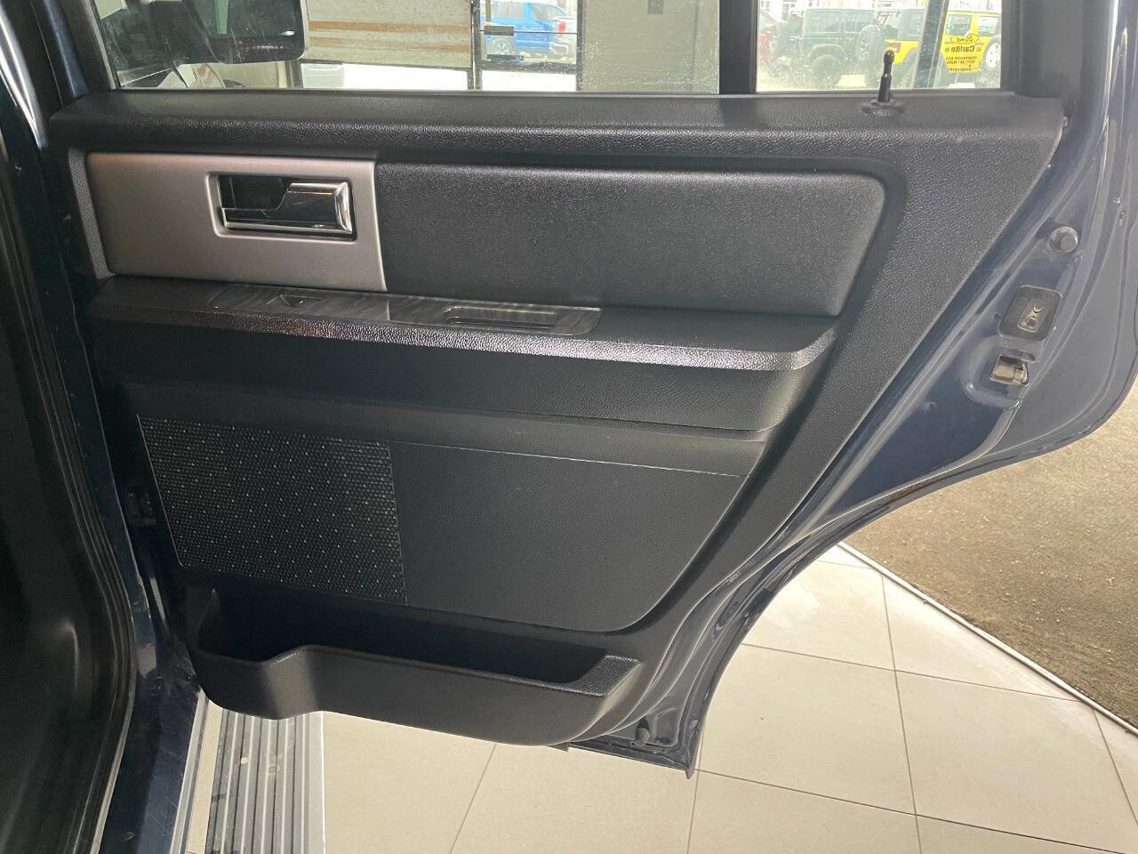 Used 2015 Ford Expedition Limited w/ Equipment Group 301A AWD/4WD image 27