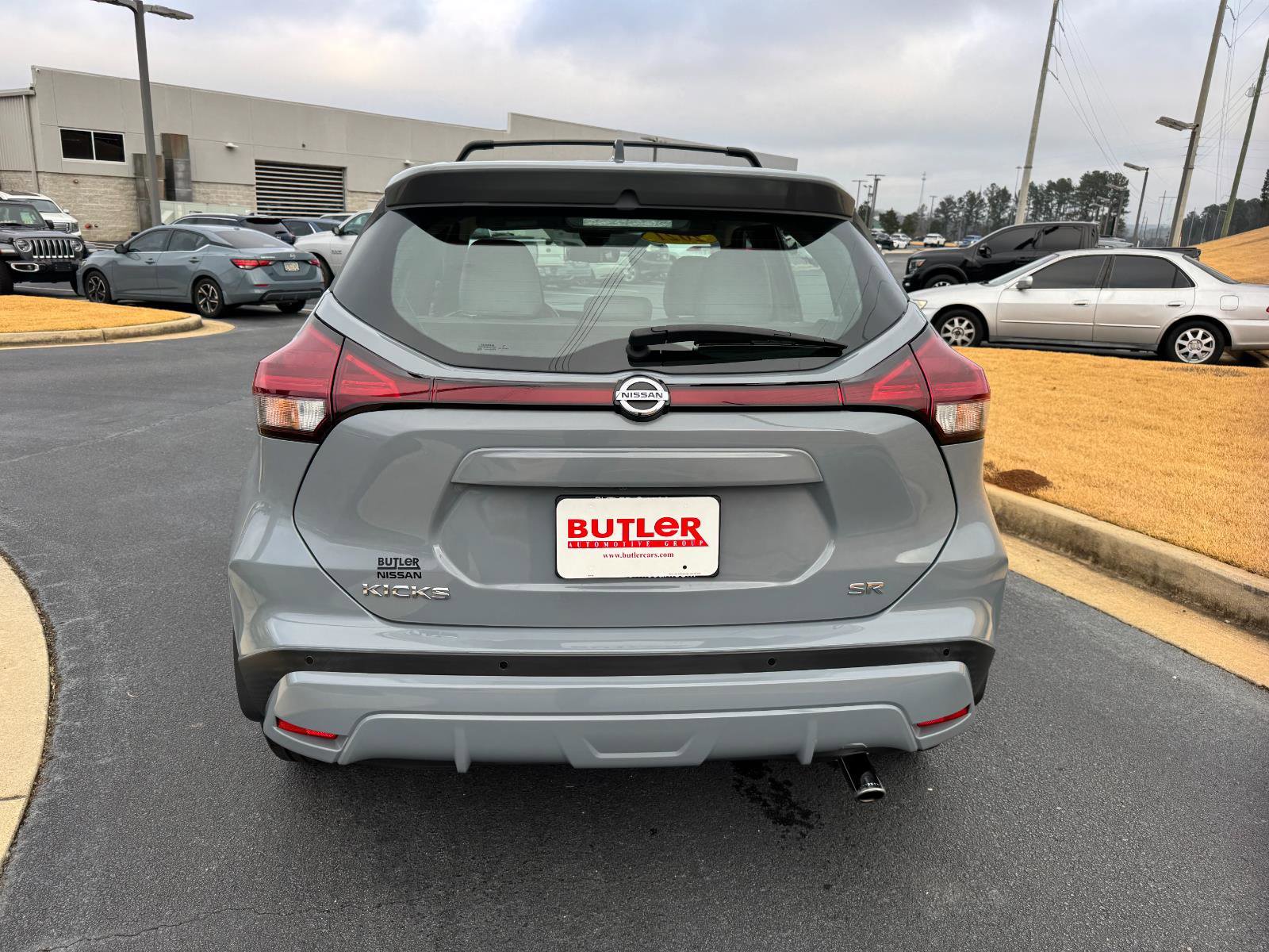 Used 2021 Nissan Kicks SR w/ SR Premium Package image 4