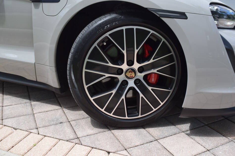 Used 2021 Porsche Taycan 4S AWD/4WD image 87