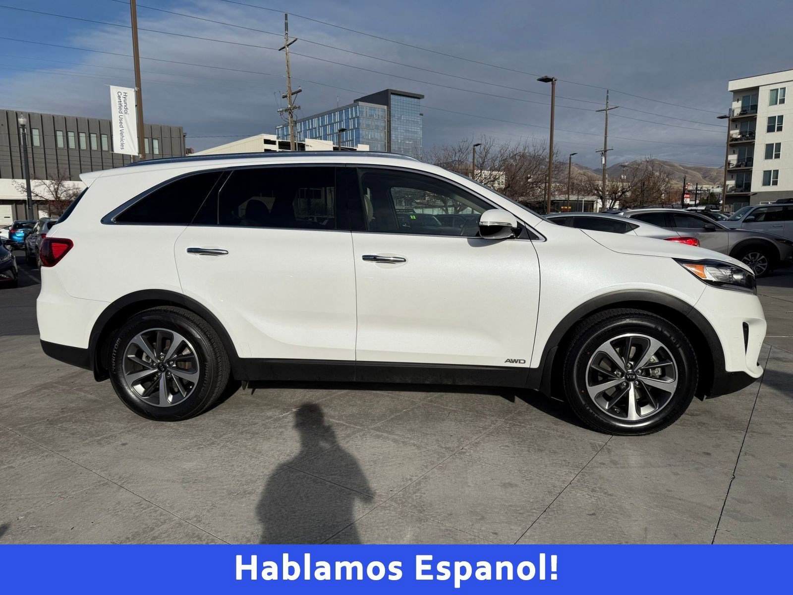 Used 2019 Kia Sorento EX w/ EX Touring Package image 2