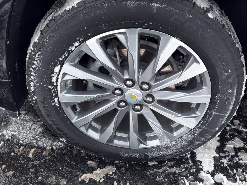 Used 2023 Chevrolet Traverse Premier w/ LPO, Floor Liner Package image 10