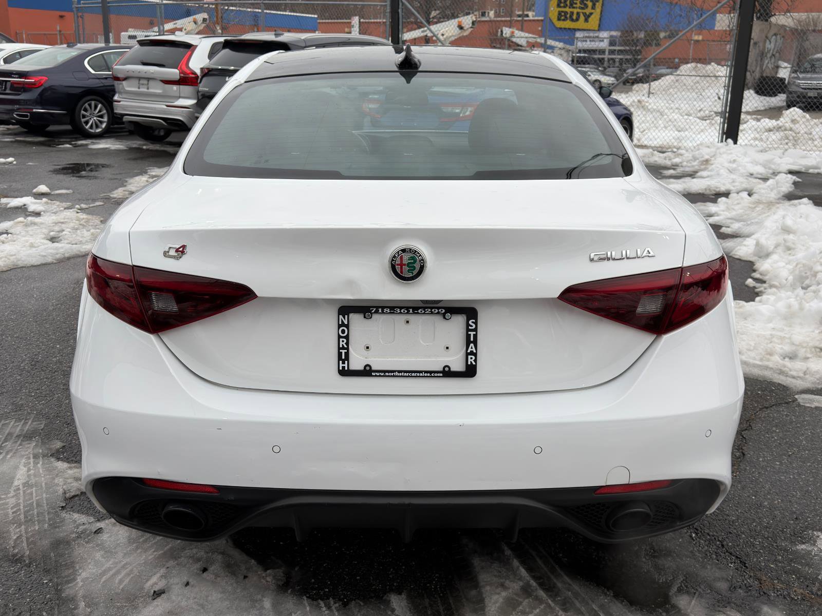 Used 2022 Alfa Romeo Giulia Veloce image 5