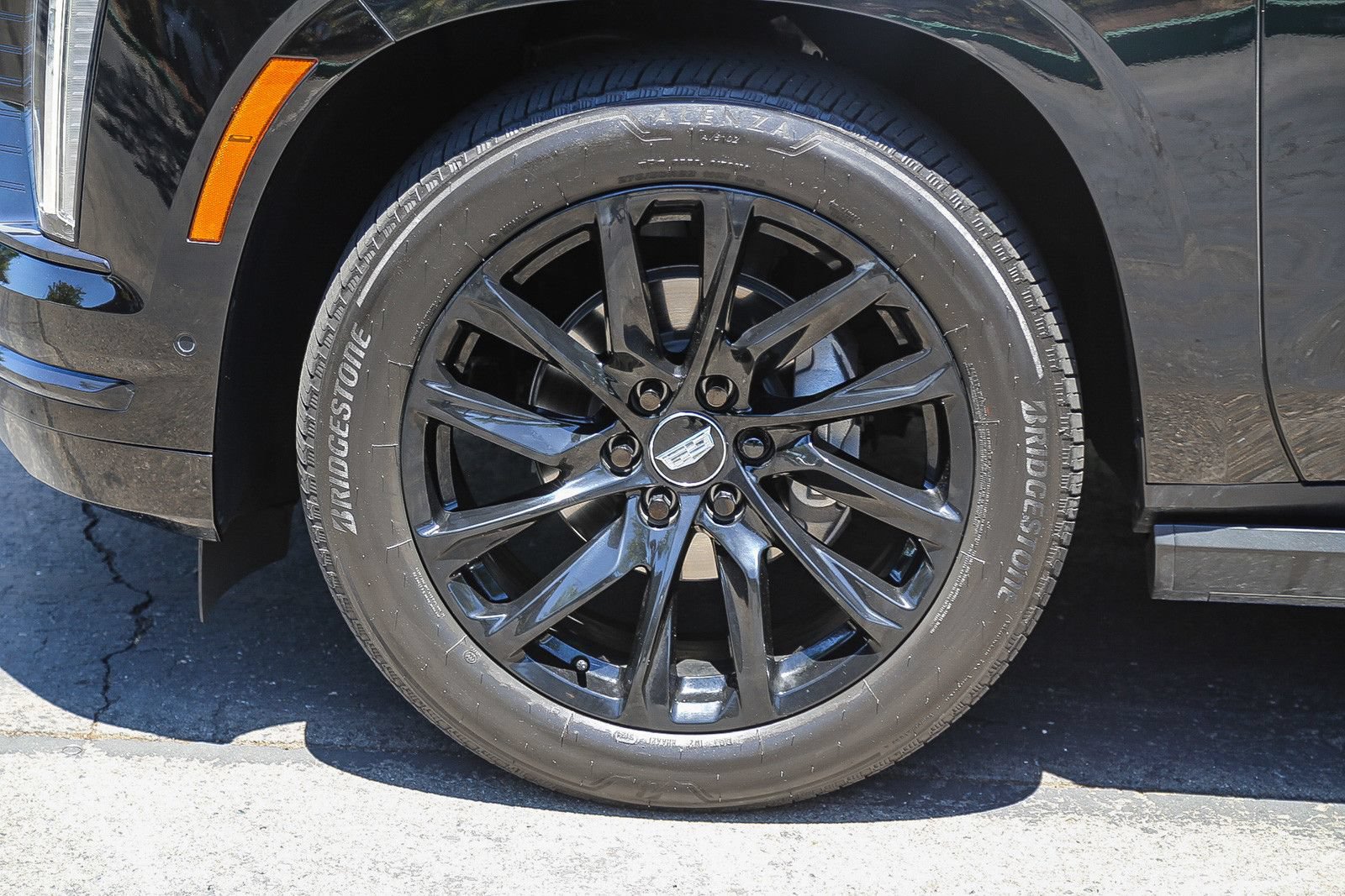 Used 2025 Cadillac Escalade Sport w/ Touring Package AWD/4WD image 9
