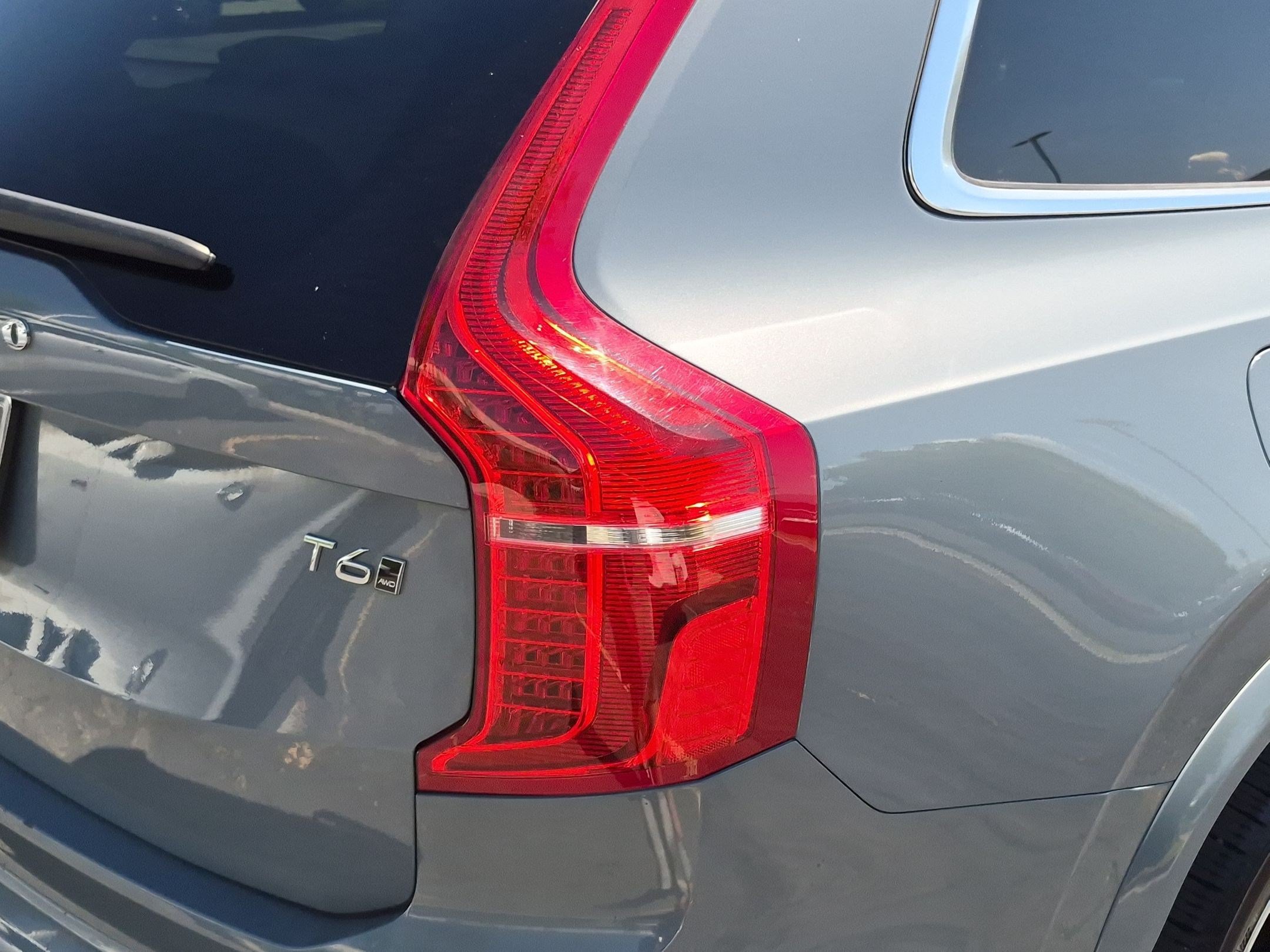 Used 2020 Volvo XC90 T6 Momentum AWD/4WD image 13