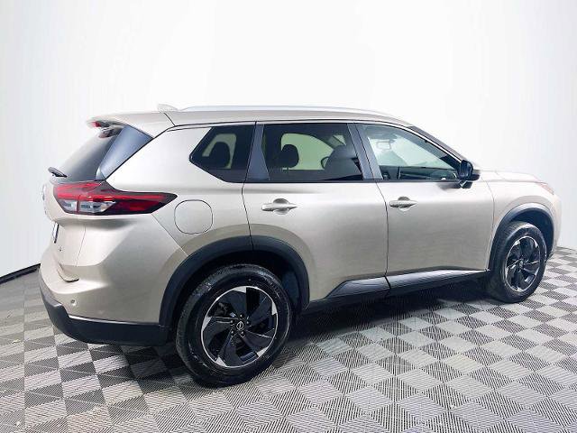 Certified 2026 Nissan Rogue SV w/ SV Premium Package image 4