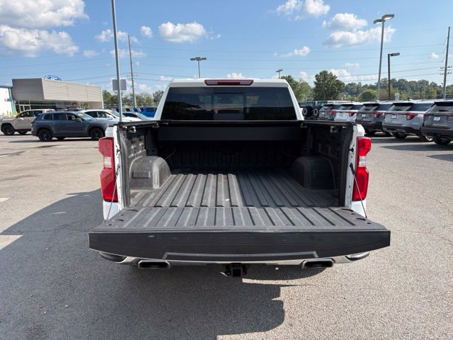 Used 2023 Chevrolet Silverado 1500 LTZ AWD/4WD image 32