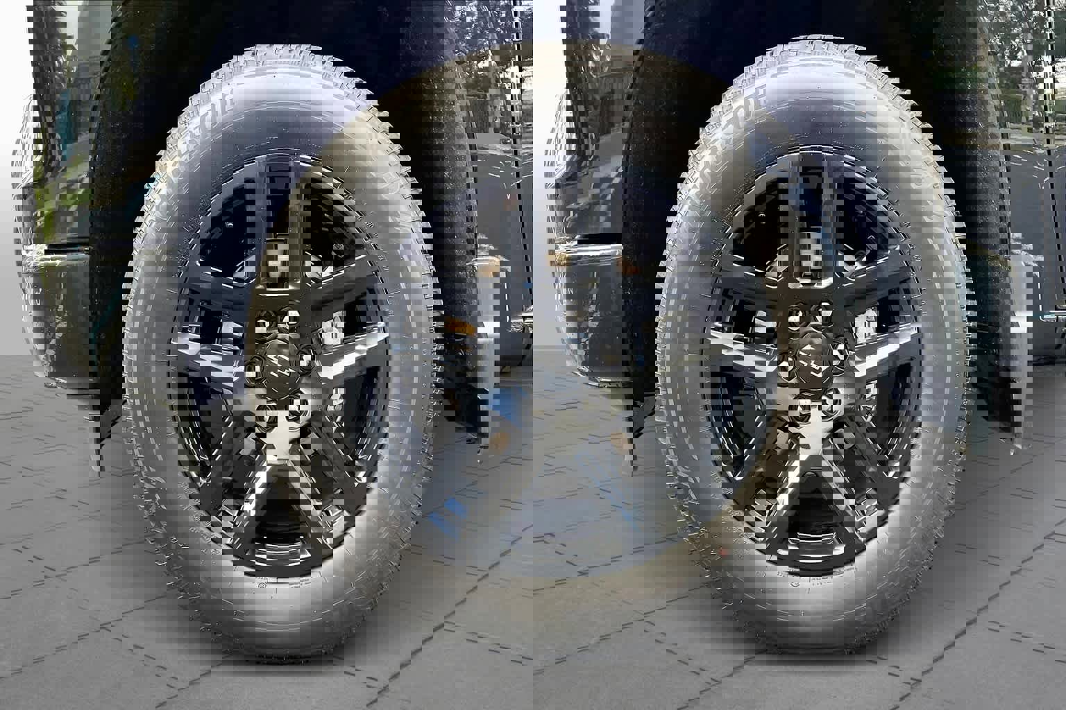 Used 2023 Chevrolet Silverado 1500 Custom image 10