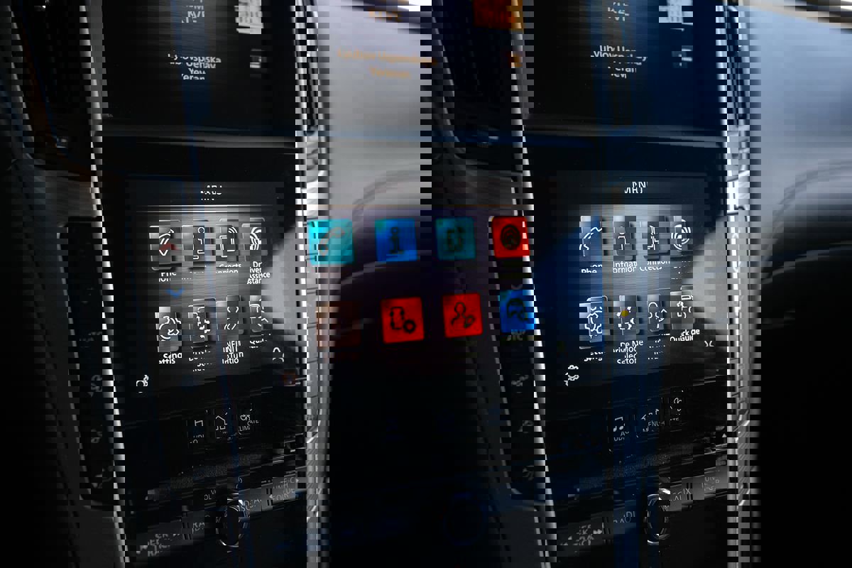 Used 2020 INFINITI Q50 Luxe w/ Cargo Package image 18