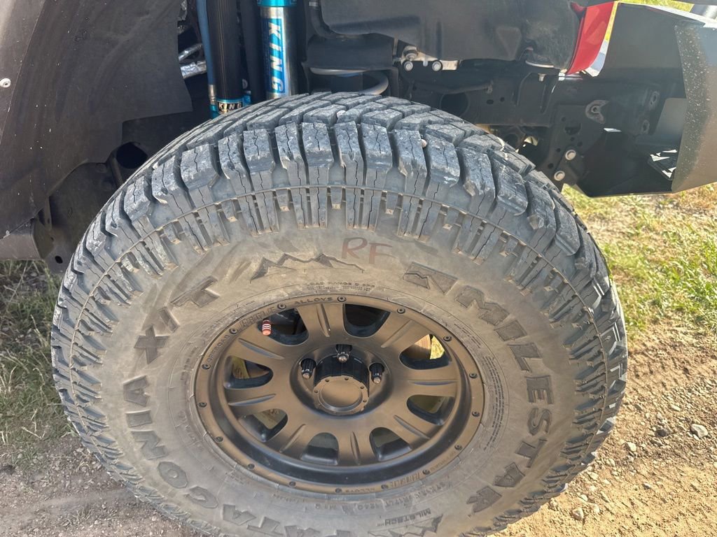 Used 2022 Jeep Gladiator Rubicon AWD/4WD image 12