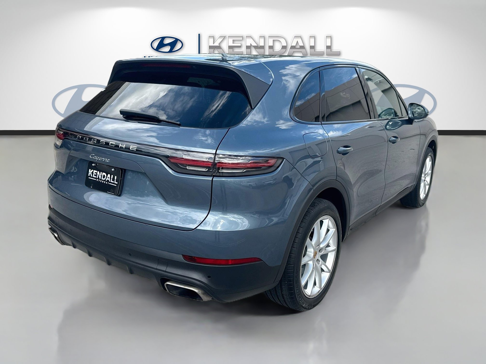 Used 2020 Porsche Cayenne w/ Premium Package AWD/4WD image 6
