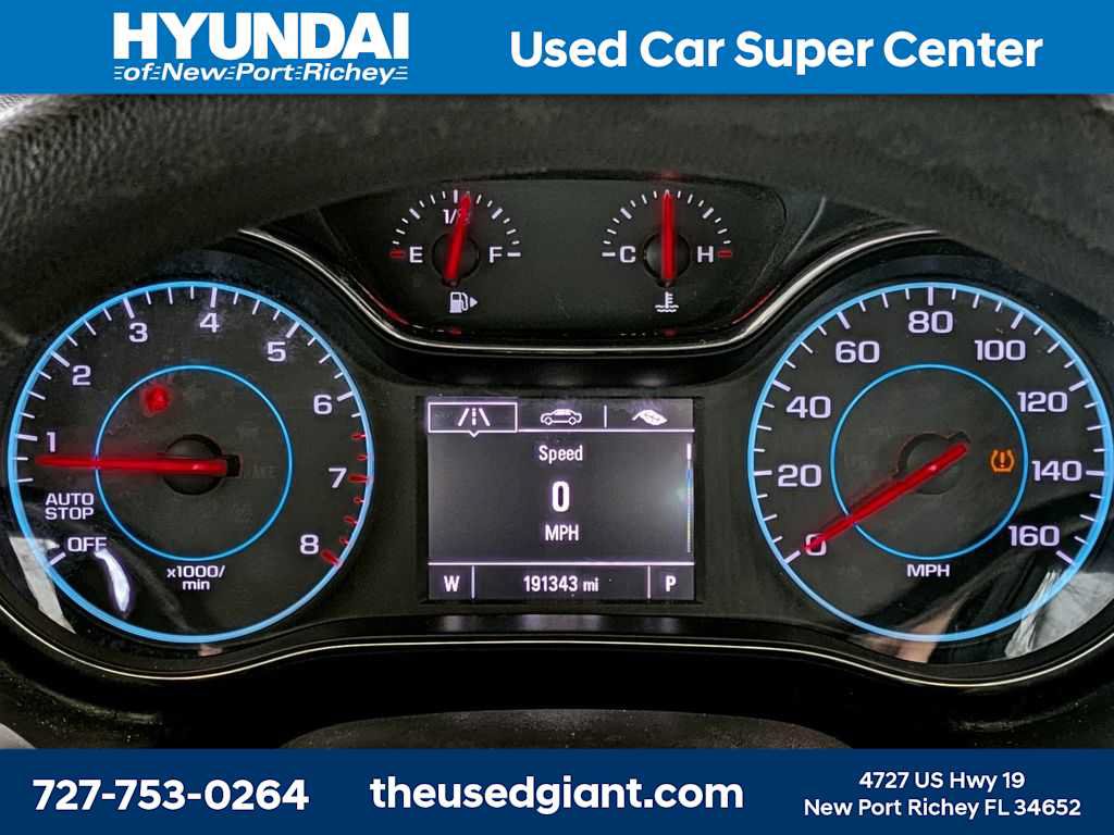 Used 2018 Chevrolet Cruze LT w/ RS Package FWD image 29