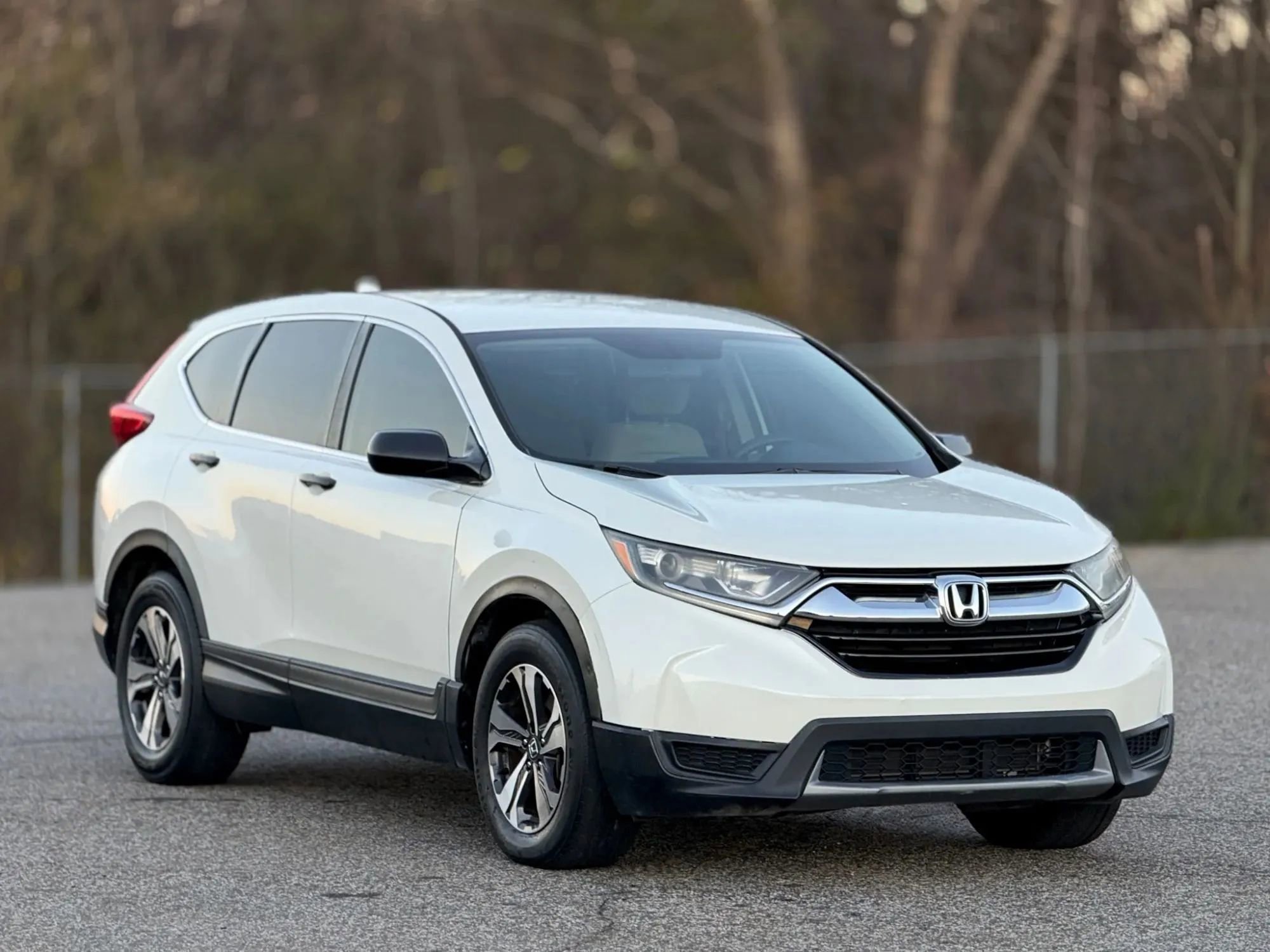 Used 2018 Honda CR-V LX image 1