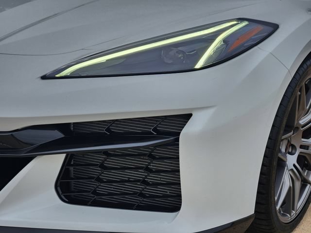 Used 2026 Chevrolet Corvette Z06 RWD image 17
