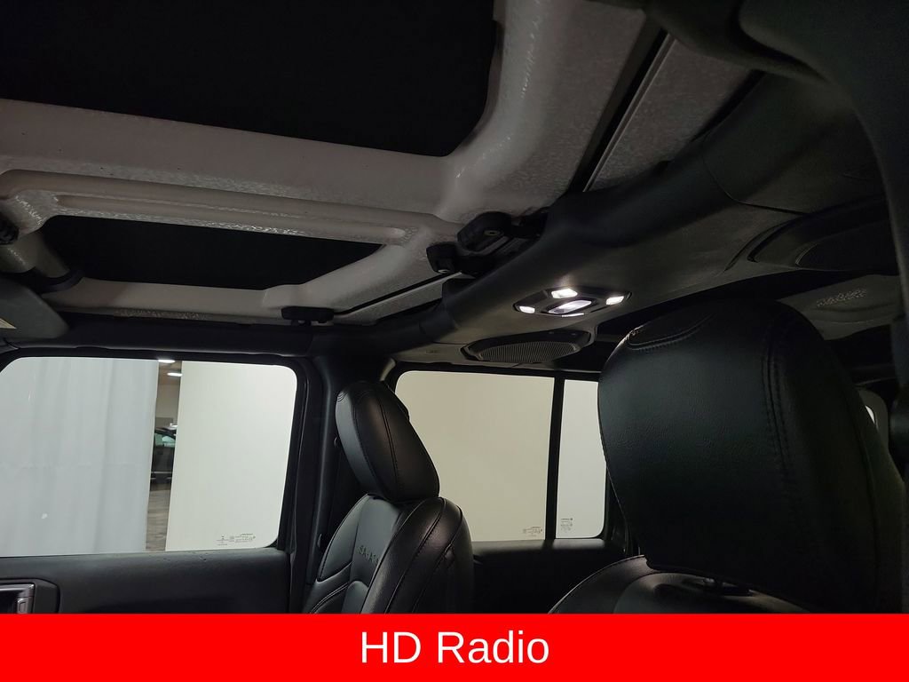 Used 2020 Jeep Wrangler Unlimited Sahara image 14