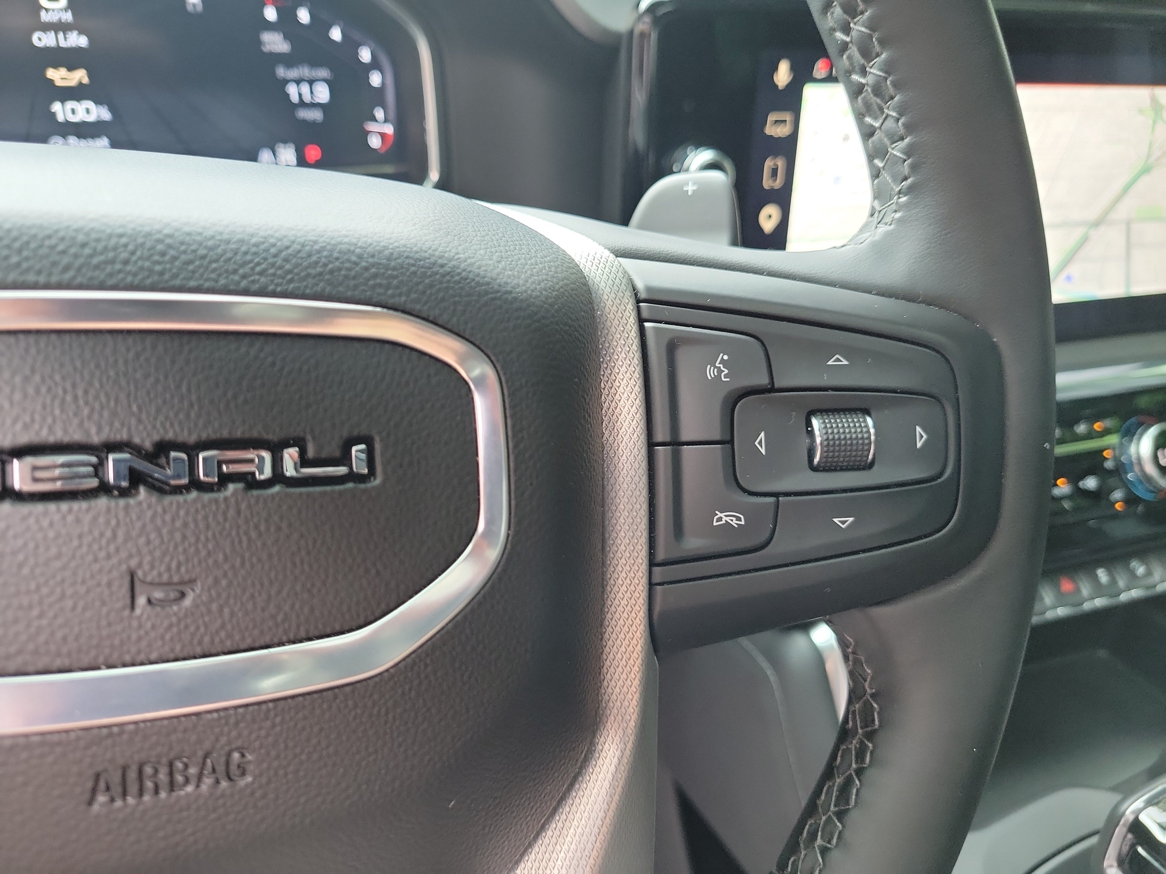 Used 2024 GMC Sierra 1500 Denali w/ Denali Reserve Package AWD/4WD image 27