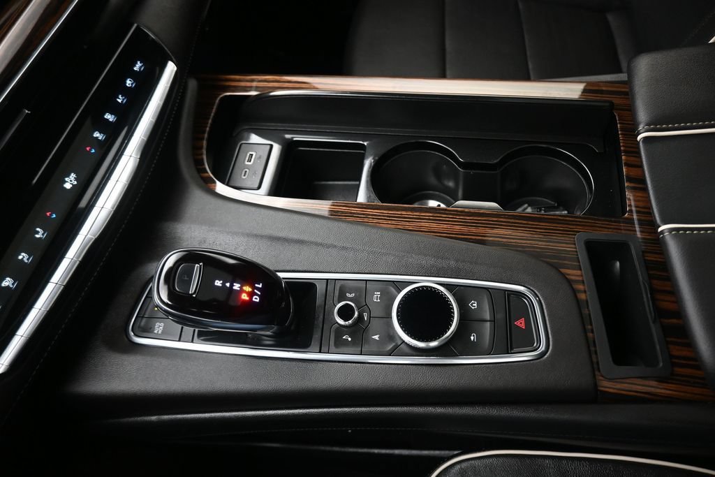 Used 2024 Cadillac Escalade ESV Premium Luxury w/ LPO, Floor Liner Package AWD/4WD image 33
